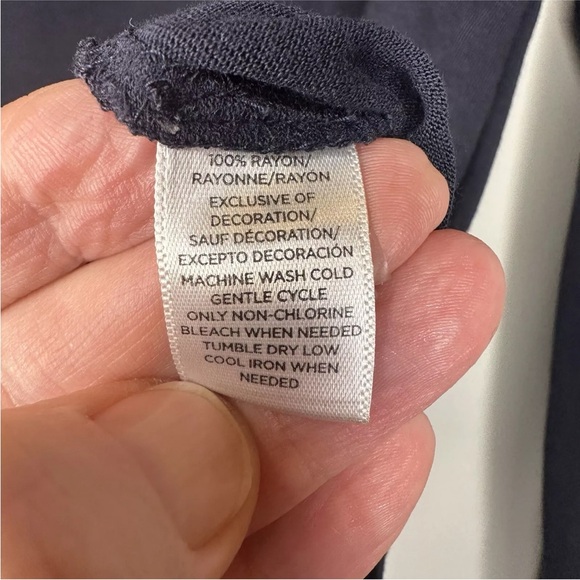 Loft Navy Long Sleeve Rayon Blouse With Lace Bodice And Back Keyhole Neck Size S - Picture 4 of 5